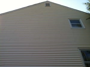 Clean Vinyl Siding